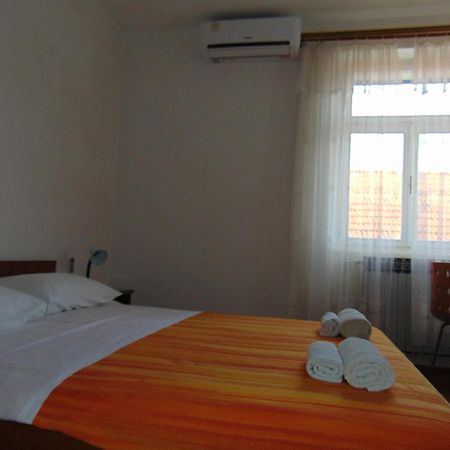 Marina Apartment End Rooms Vela Luka Buitenkant foto