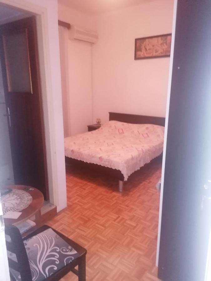 Marina Apartment End Rooms Vela Luka Buitenkant foto