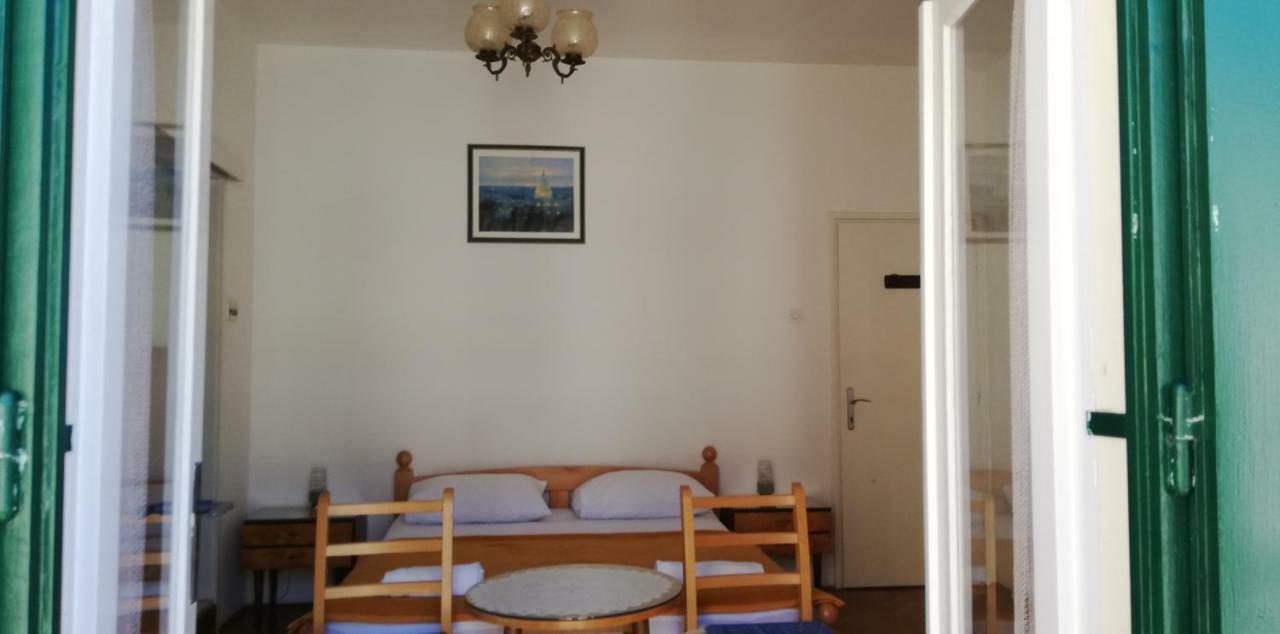 Marina Apartment End Rooms Vela Luka Buitenkant foto
